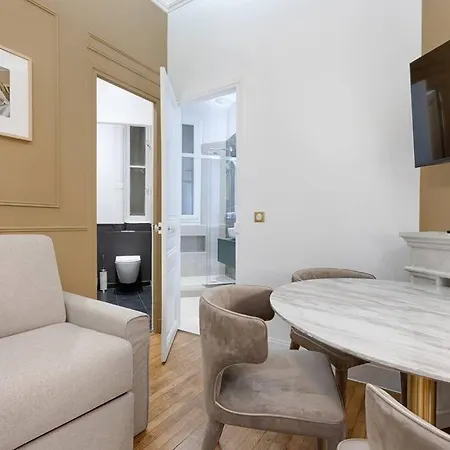 Mykeypers Luxury Parisian Flat - Heart Of * Parigi