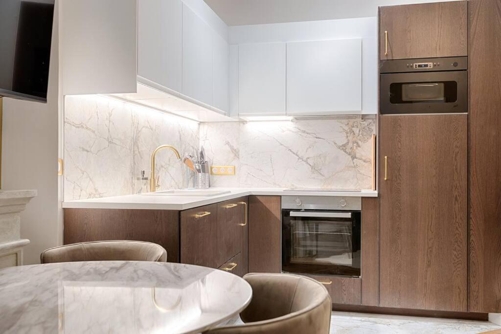 Mykeypers Luxury Parisian Flat - Heart Of Appartamento *
