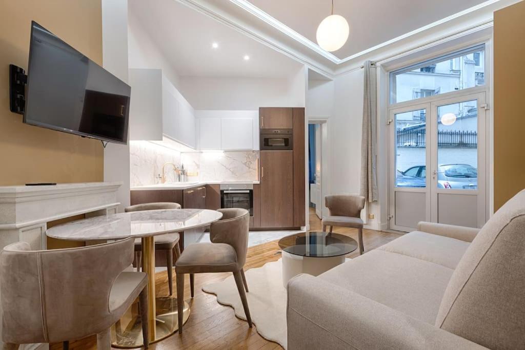 Mykeypers Luxury Parisian Flat - Heart Of Appartamento
