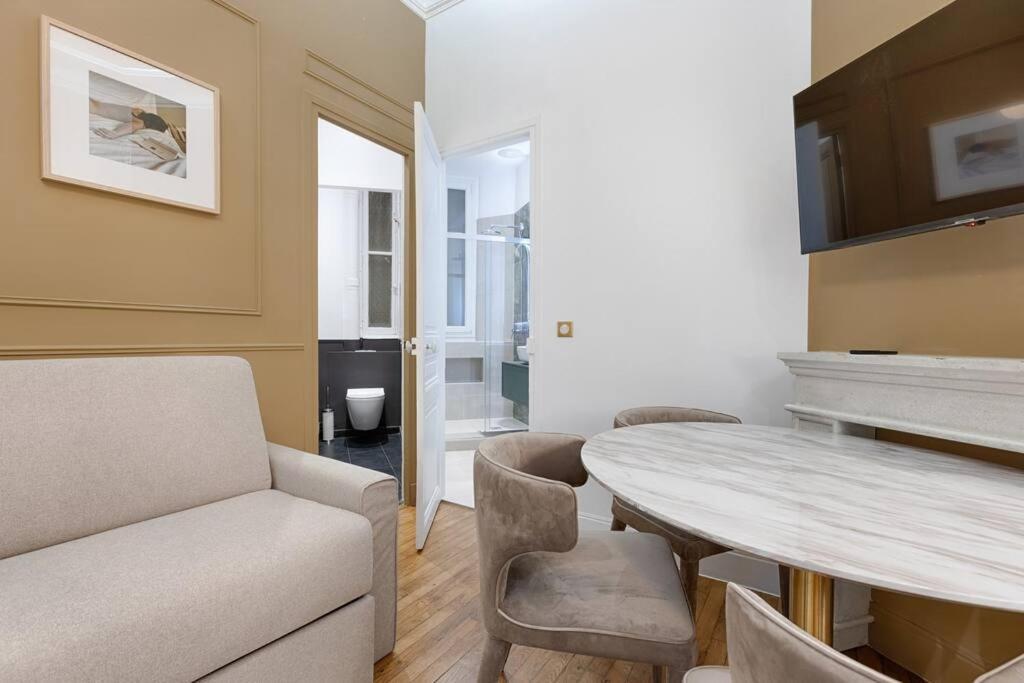 Mykeypers Luxury Parisian Flat - Heart Of * Parigi